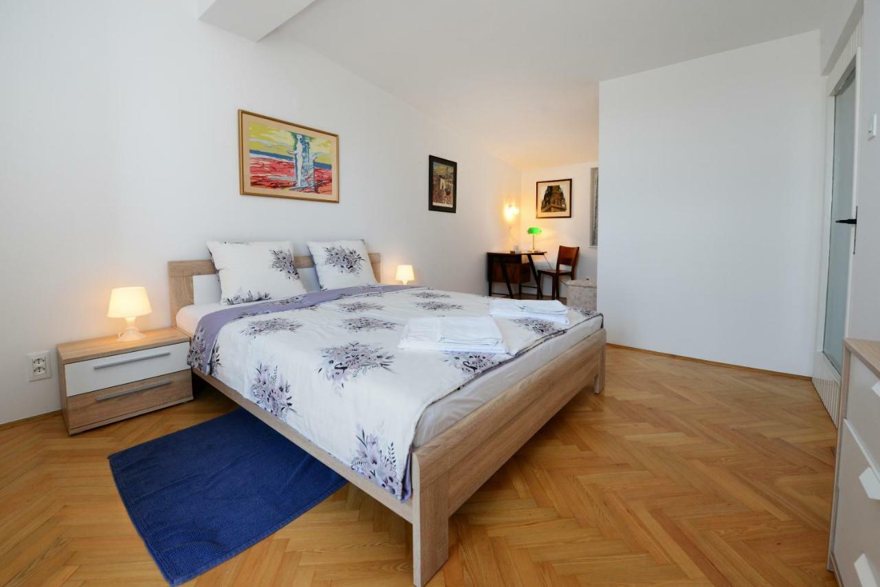 Beautiful Apartments First Row To The Sea Poreč Exterior foto